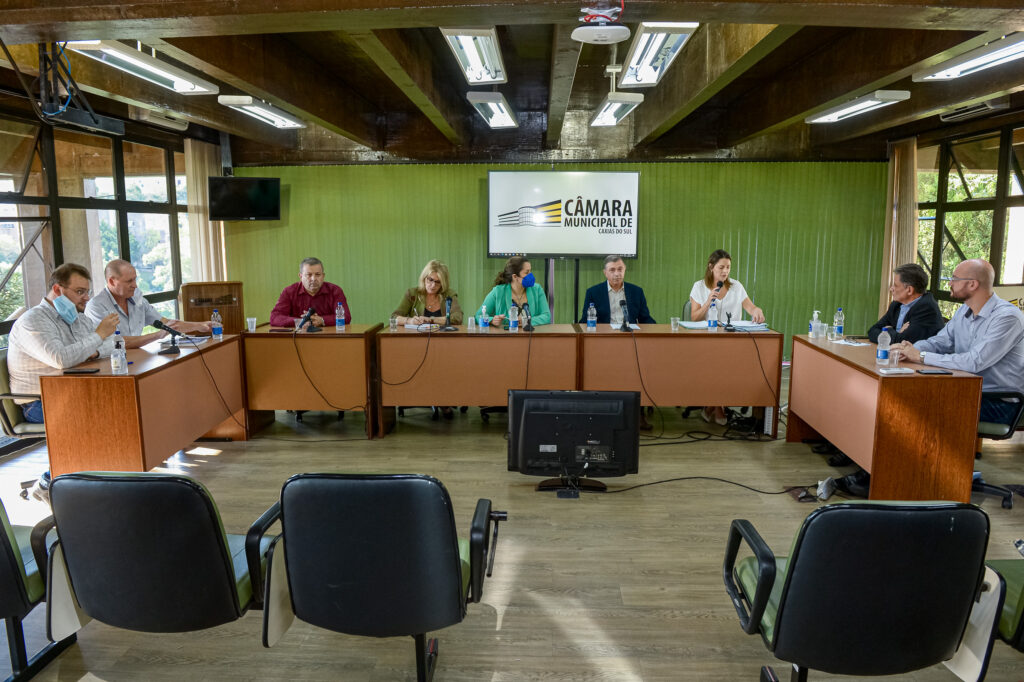 Prefeitura protocola projetos na Câmara.
